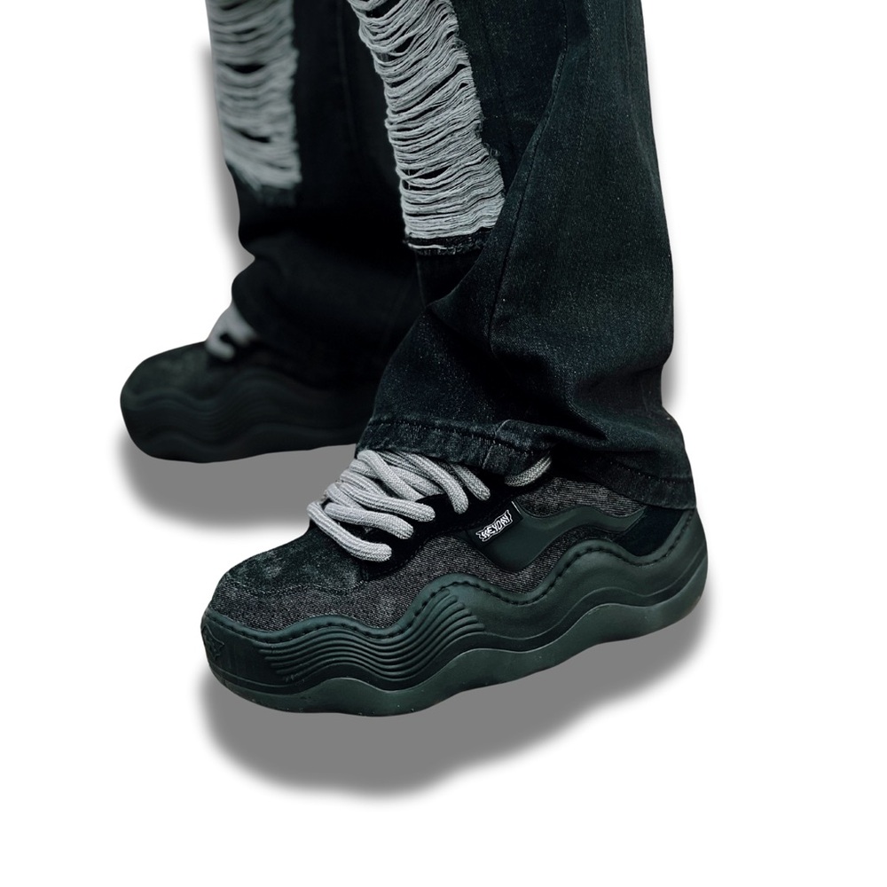 Men's Black Wave Chunky Sneakers